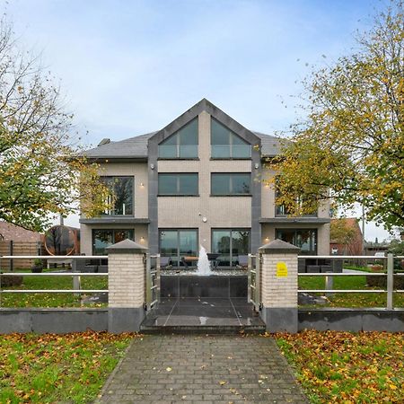 J And R Flanders Fields Holiday Homes Diksmuide Exterior photo