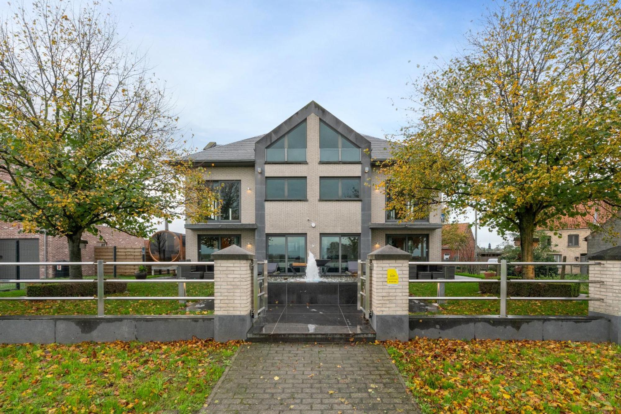 J And R Flanders Fields Holiday Homes Diksmuide Exterior photo