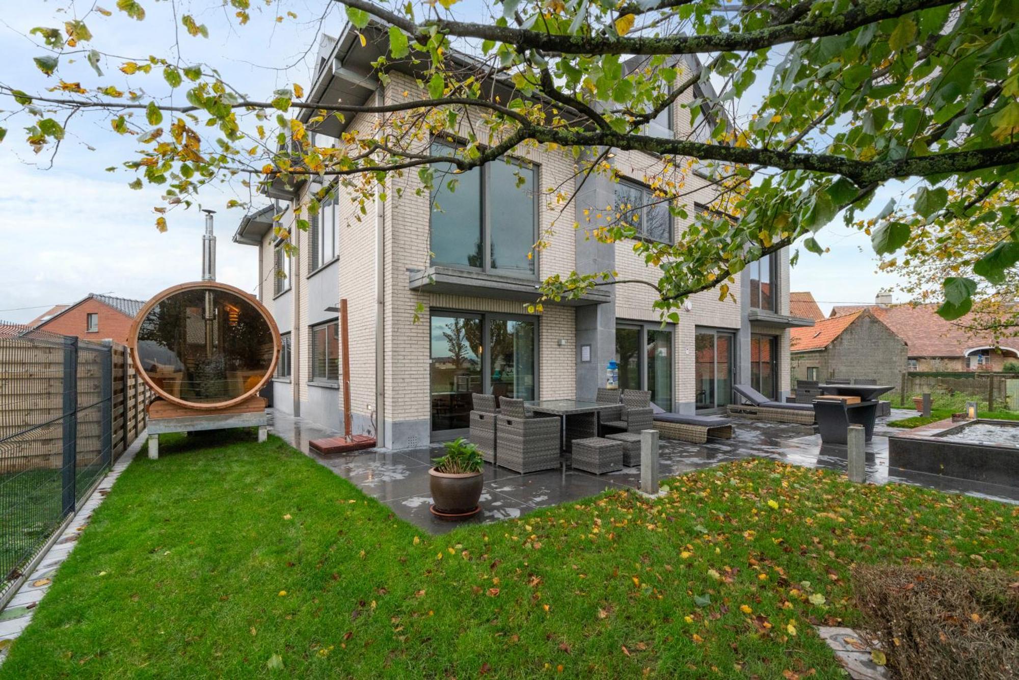 J And R Flanders Fields Holiday Homes Diksmuide Exterior photo