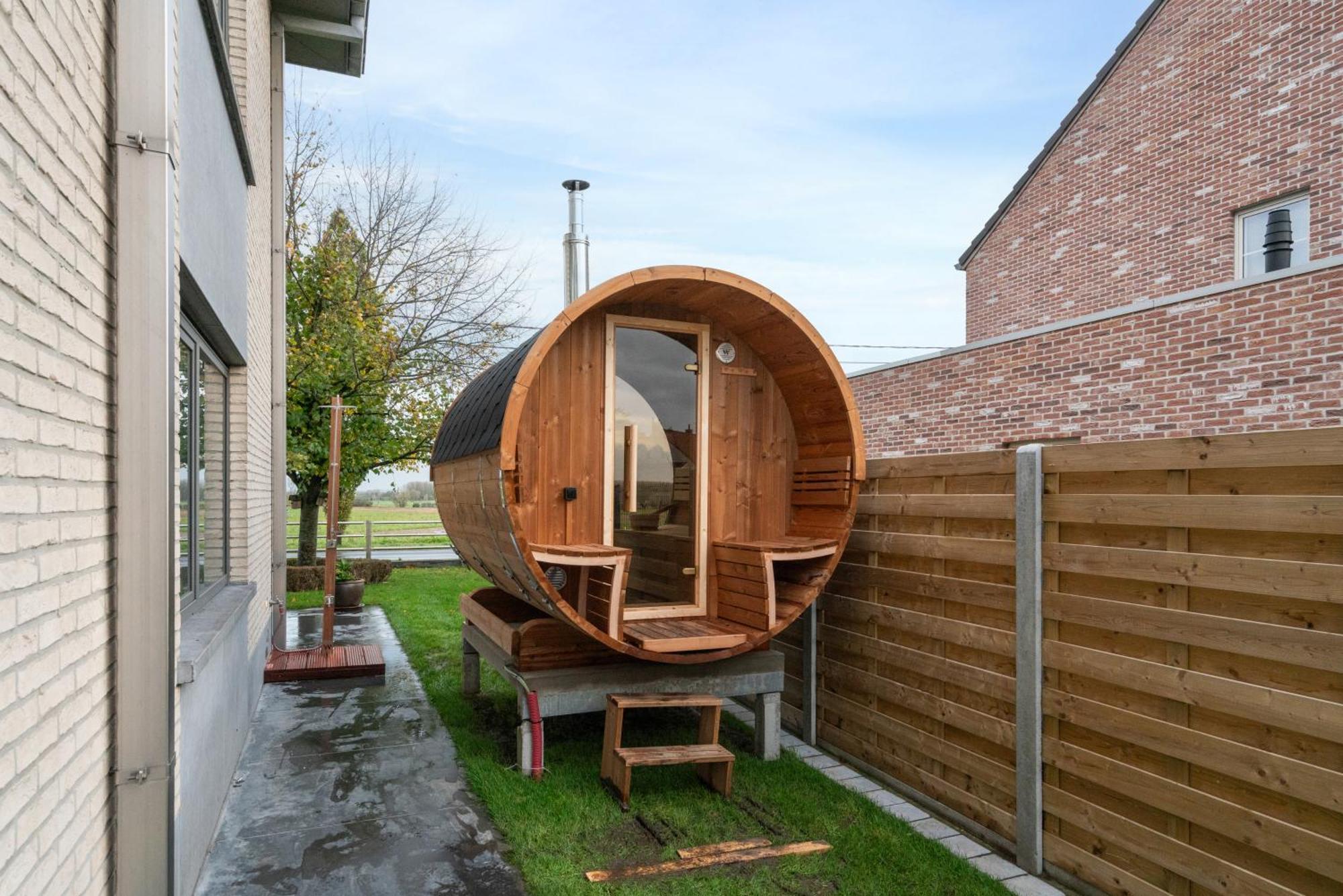 J And R Flanders Fields Holiday Homes Diksmuide Exterior photo